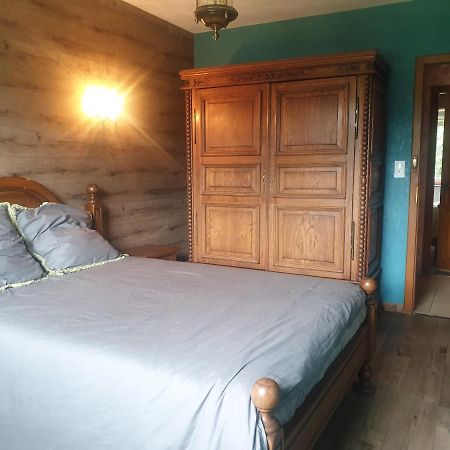 White Wood Villa Darney Bagian luar foto