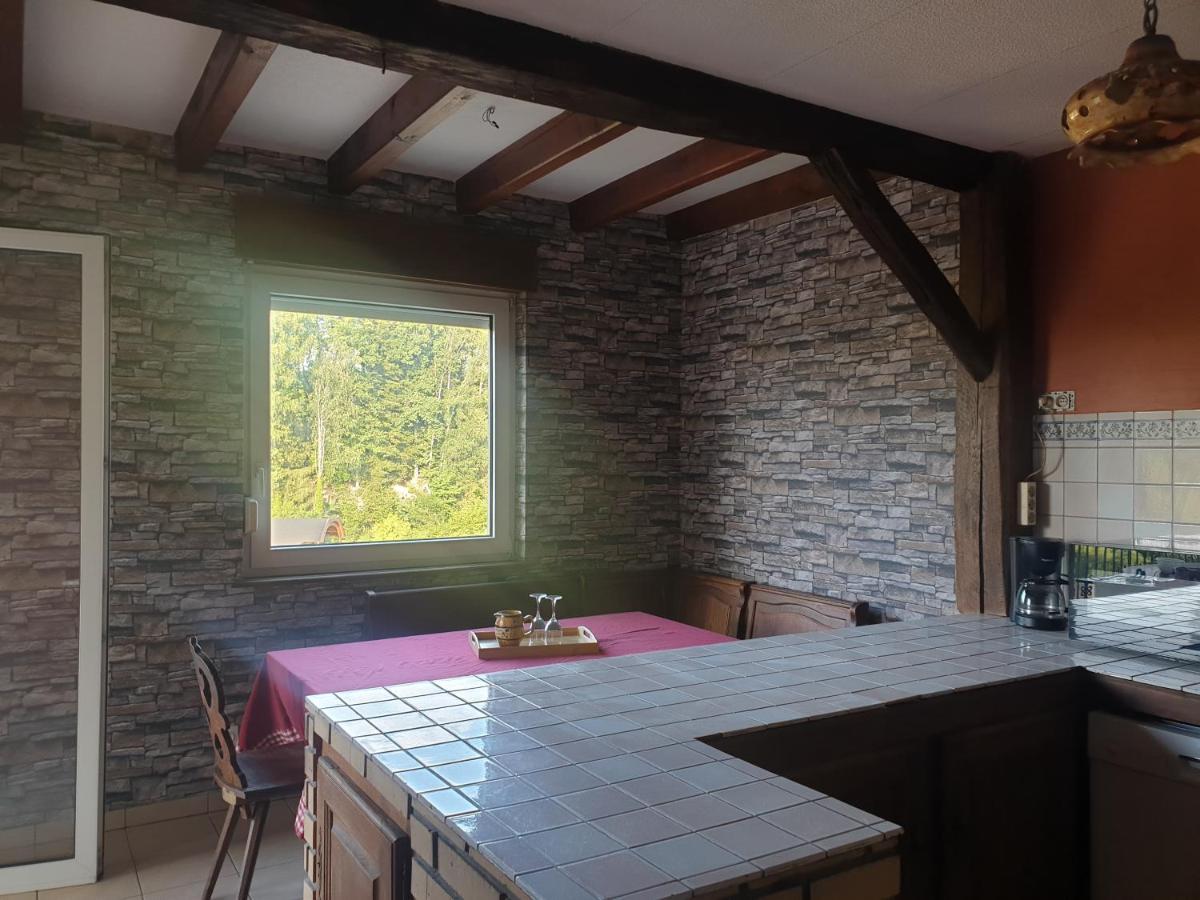 White Wood Villa Darney Bagian luar foto