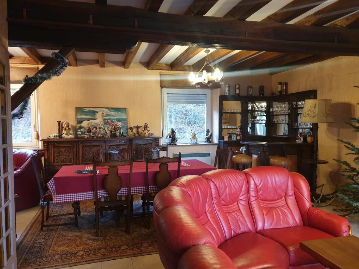 White Wood Villa Darney Bagian luar foto